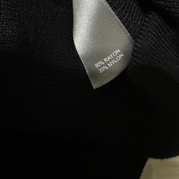 Women’s Marled heart gold button solid black sweater/cardigan small - Picture 5 of 8